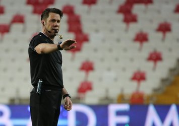 Sivasspor Beşiktaş maçına ışık engeli! Fırat Aydınus oyunculara sordu