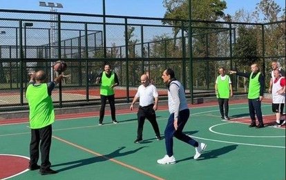 Başkan Recep Tayyip Erdoğan ile TBF Başkanı Hidayet Türkoğlu basketbol oynadı