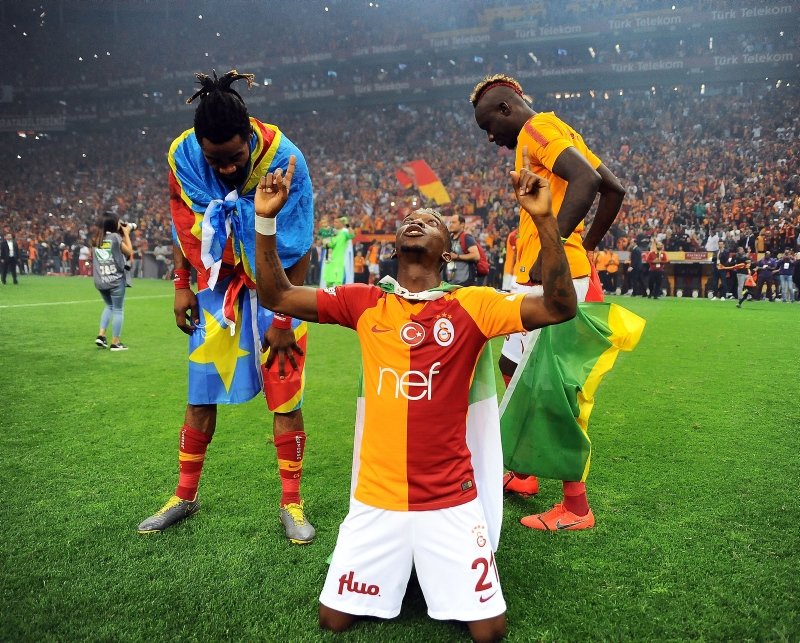 Galatasaray şampiyonluğu böyle kutladı! İşte görüntüler