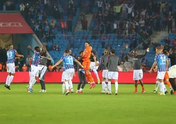 Fırtına'dan derbi zaferi paylaşımı!