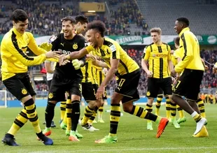 Dortmund, Leverkusen'i ezdi geçti