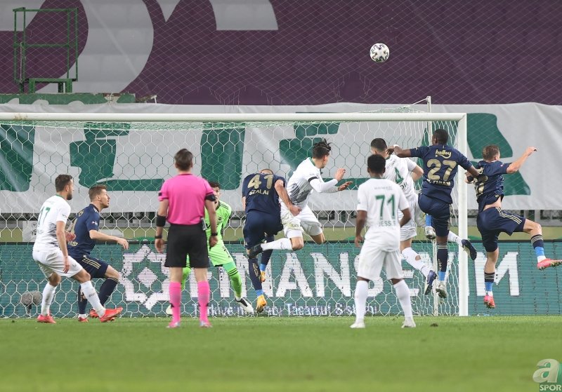 Son dakika spor haberleri: Fenerbahçe için flaş sözler! Şampiyonluk futbolu değil
