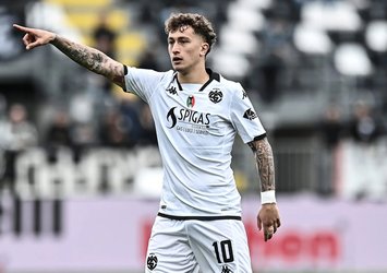 Beşiktaş'ın Esposito ısrarı