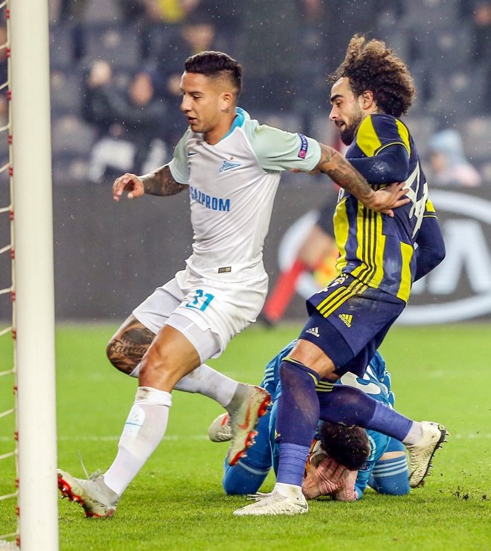 Sadık Çiftpınar’dan harika performans!