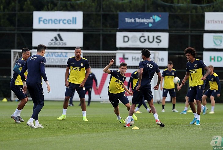 Fenerbahçe'de üç ayrılık birden!