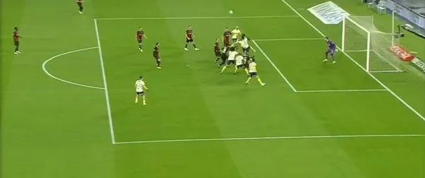 Fenerbahçe'nin Karagümrük maçında attığı gol faul gerekçesiyle iptal oldu! - 4