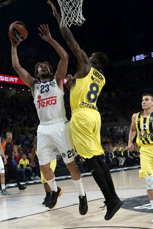 Ekpe Udoh sosyal medyayı salladı