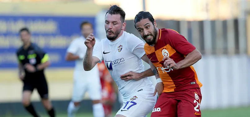 Karabükspor, Tarık Çamdal'a talip oldu
