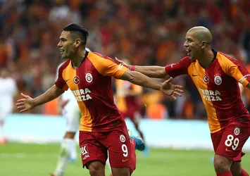 Feghouli attırdı Falcao attı!