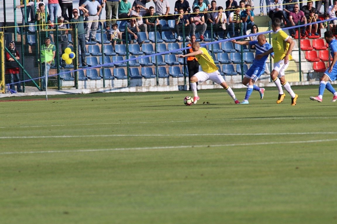 Fenerbahçe, Juventus Bükreş’e mağlup oldu