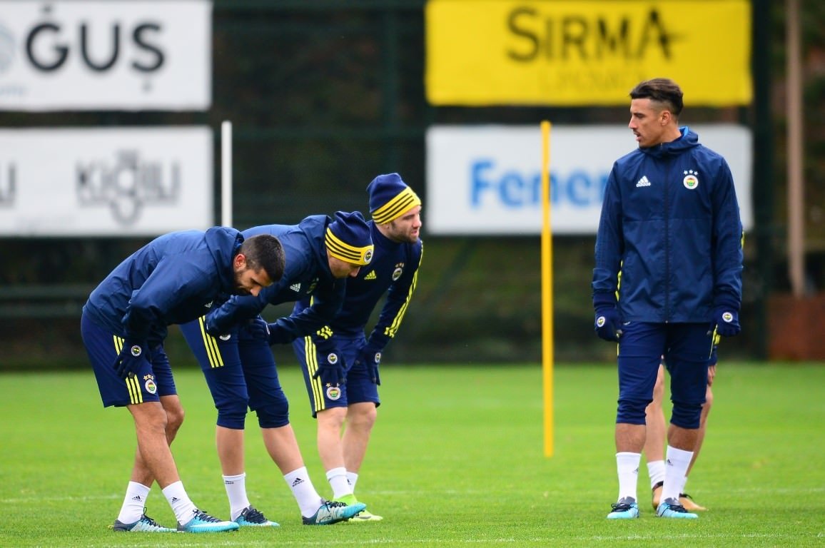 Fenerbahçe, Atiker Konyaspor maçı hazırlıklarını tamamladı