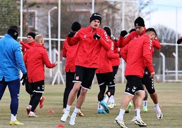 Sivasspor teknik direktörsüz çalıştı!