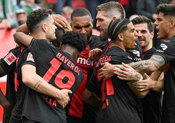 Bundesliga'da şampiyon Bayer Leverkusen!