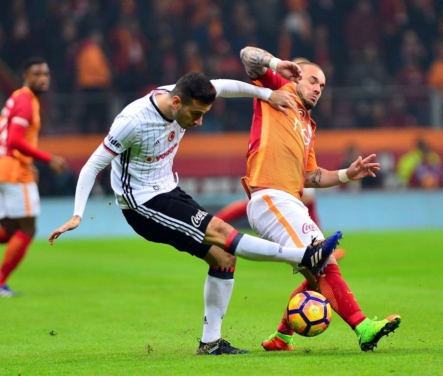 Galatasaray-Beşiktaş karşılaşmasından kareler
