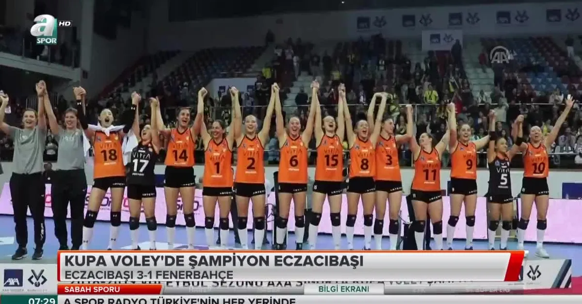 Kupa Voley'de şampiyon Eczacıbaşı