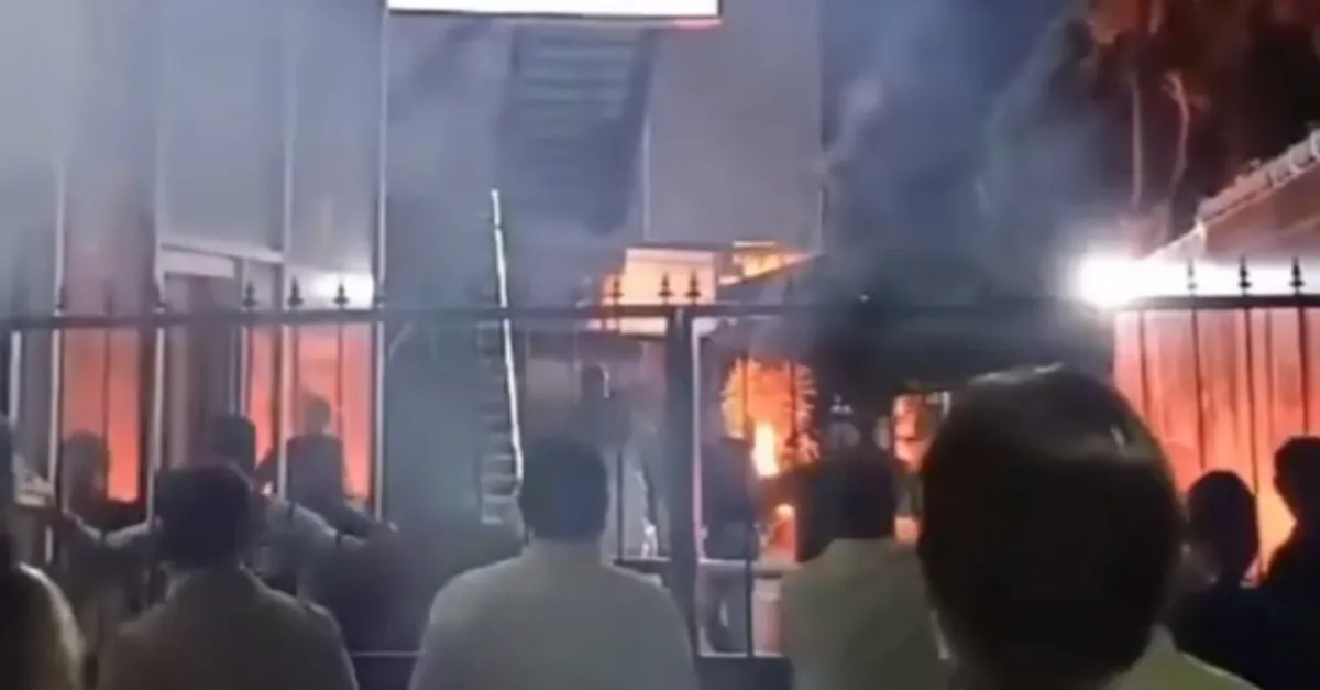 F.Bahçe ile G.Saray taraftarları arasında kavga!