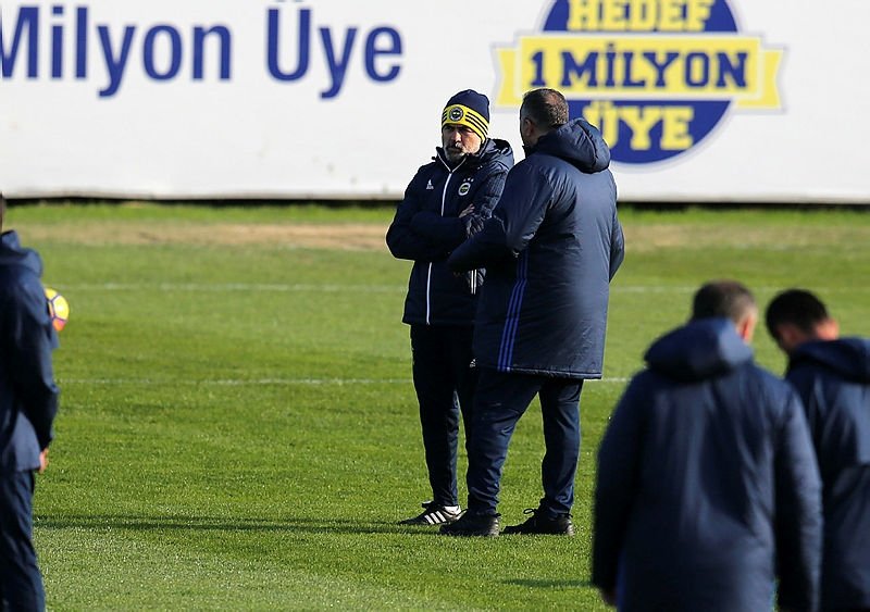 Fenerbahçe’de tarihi değişim! Yeni kaptan...