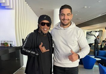 Taha Akgül ve Ronaldinho bir araya geldi!