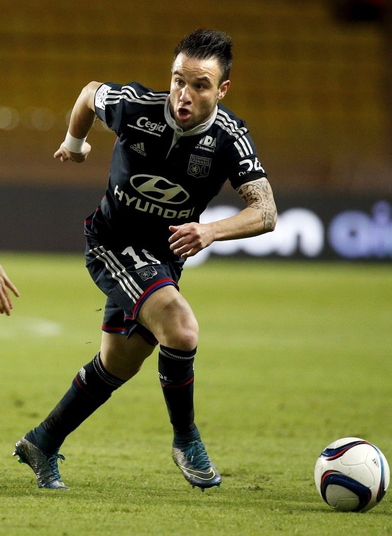 Mathieu Valbuena, Galatasaray’ı takipte