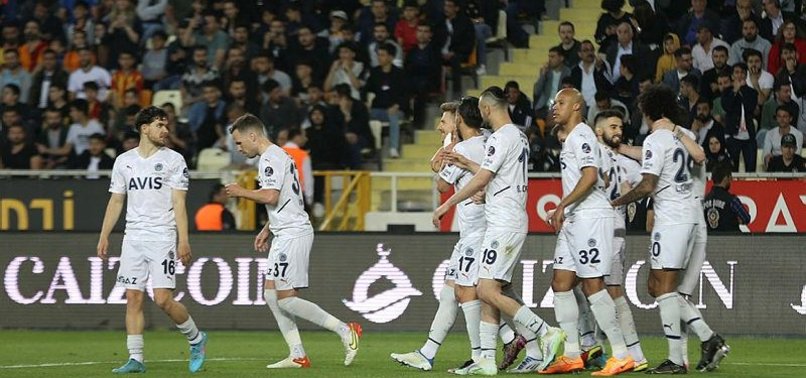 Fenerbahçe'de 8 ismin bileti kesildi! İşte ayrılacak futbolcular