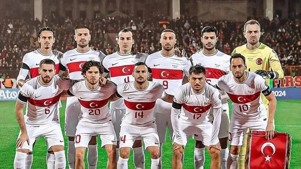 Milli futbolcu Enes Ünal sezonu kapattı!