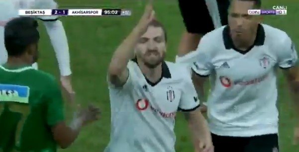Caner Erkin VAR’a küfretti