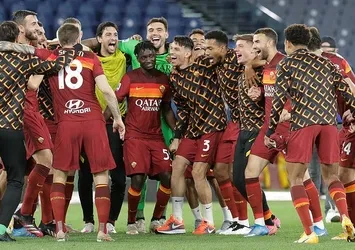 Dev maçta kazanan Roma!