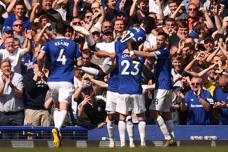 Everton Manchester United’ı dağıttı