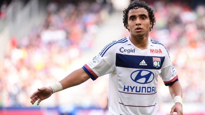 Beşiktaş sağ beke Rafael Da Silva’yı istiyor!