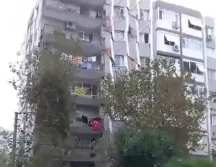 İzmir'de bir binanın yıkılma anı kameralara böyle yansıdı