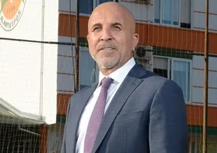 Hasan Çavuşoğlu'ndan Aykut Kocaman'a sert sözler