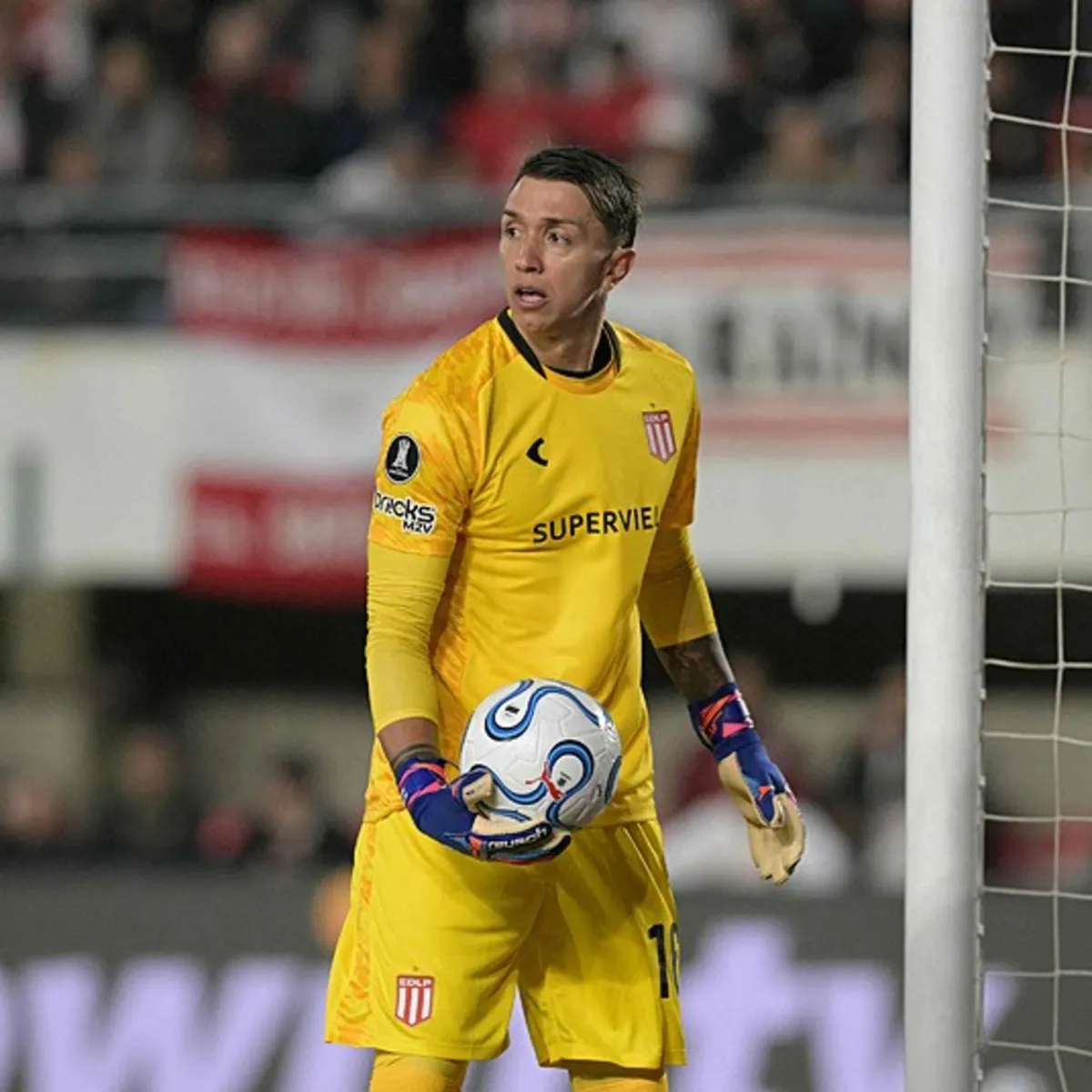 Fernando Muslera maçta fenalaştı