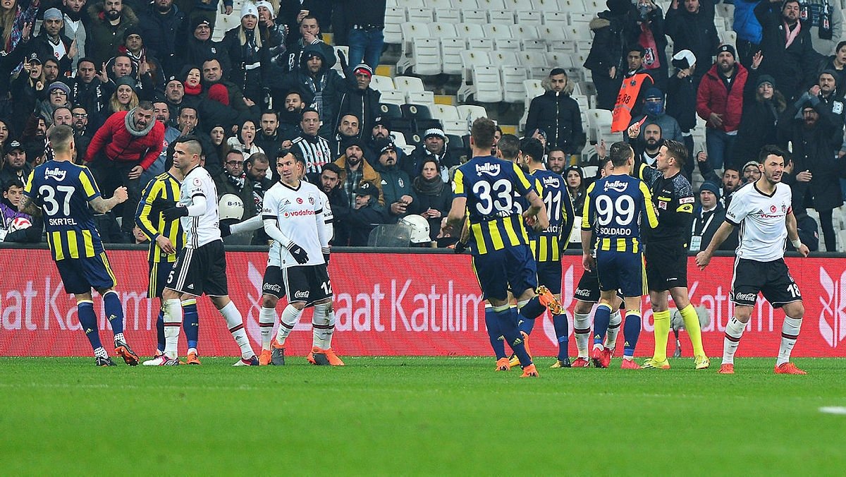 Quaresma’ya ağır ceza!