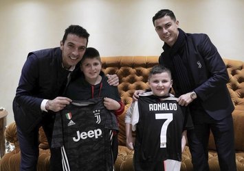 Buffon ve Ronaldo'dan anlamlı hareket!