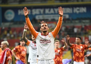 Devler Ligi'nden Sane paylaşımı!