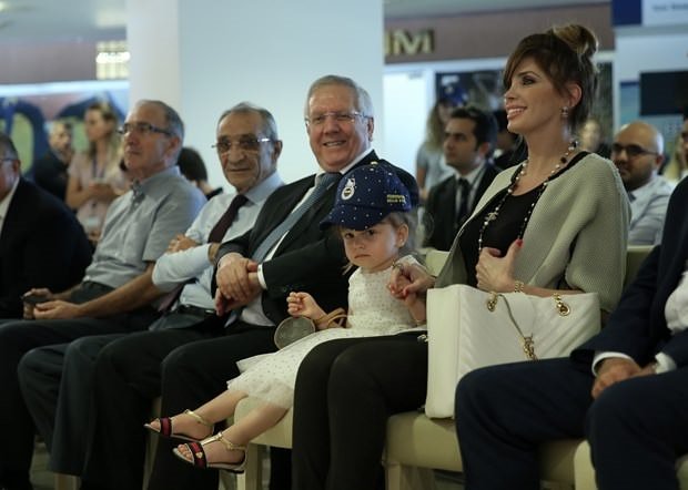 Fenerbahçe-Hello Kitty iş birliğinde imzalar atıldı