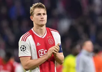 Matthijs de Ligt resmen Juventus'ta