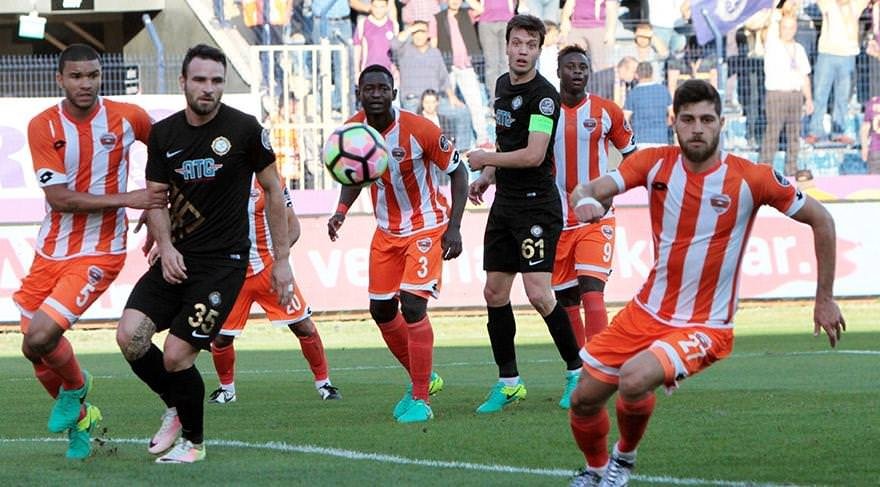 Süper Lig’e hakem hataları damga vurdu