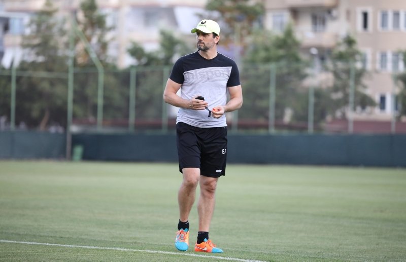 https://iaaspr.tmgrup.com.tr/908bb6/0/0/0/0/800/517?u=https://iaspr.tmgrup.com.tr/2020/05/28/fenerbahcede-3-isim-hep-gundemde-1590618317889.jpg