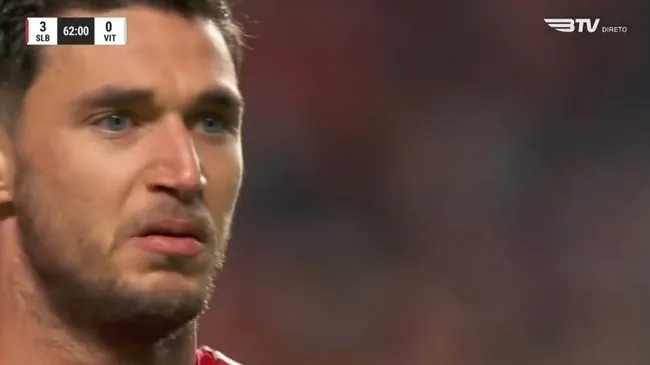 Benfica - Vitória Guimarães maçında Roman Yaremchuk'un duygusal anları! - 3