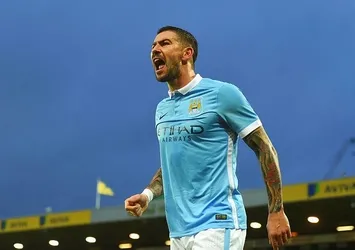 Fenerbahçe'den Kolarov bombası!