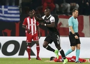 Aboubakar Demba Ba'nın peşinde!