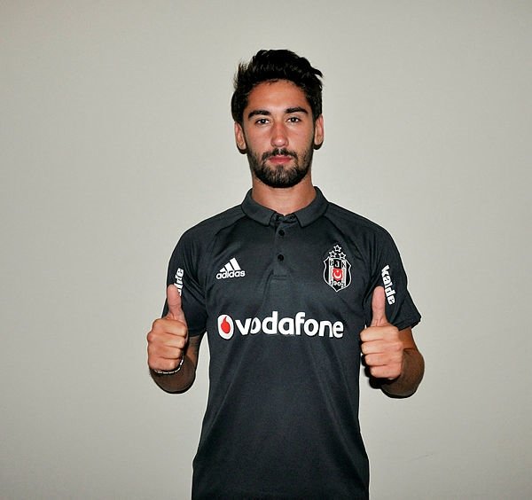 Ünlü futbolcuların boyları