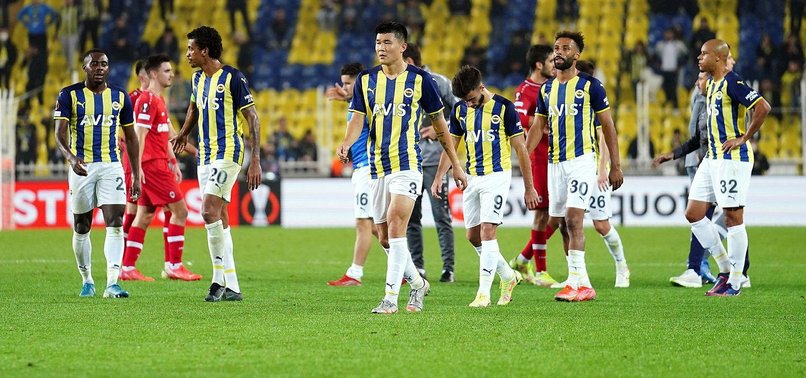 FENERBAHÇE HABERLERİ - Fenerbahçe - Antwerp maçı Belçika'da gündem oldu! İşte atılan manşetler