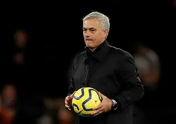 Mourinho gözünü Dzeko'ya dikti
