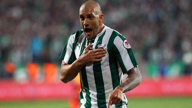 Fernandao bavulunu topladı