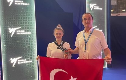 Paris 2022 Dünya Grand Prix müsabakalarında milli taekwondocu Merve Dinçel’den gümüş madalya