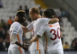Galatasaray deplasmanda Gaziantepspor'u devirdi