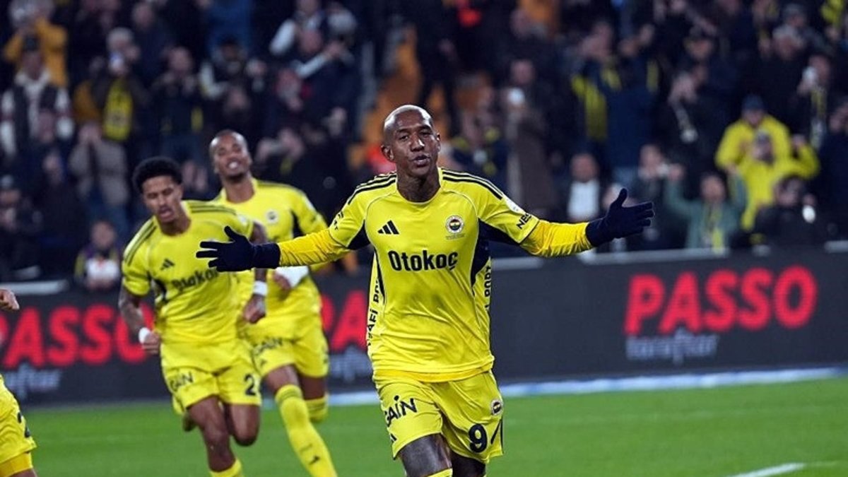 Fenerbahçe, futbolda 2025'i kupasız geçti