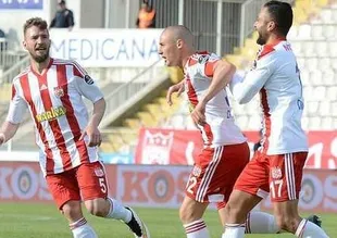 Sivasspor'dan çok kritik galibiyet!